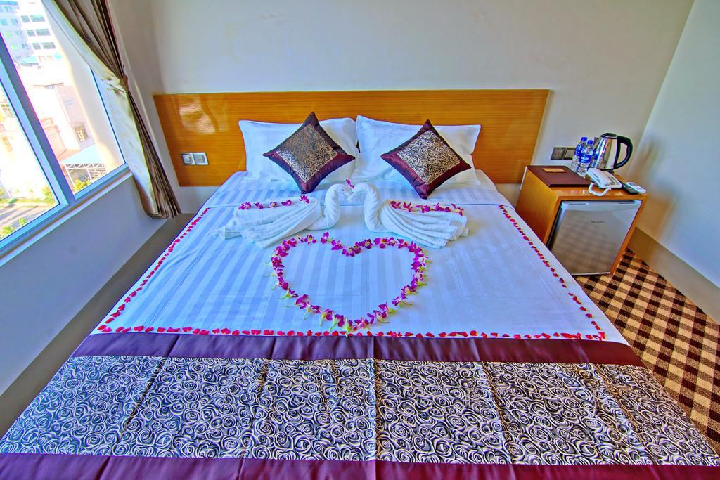 Hotel Victory Point มัณฑะเลย์ ภายนอก รูปภาพ